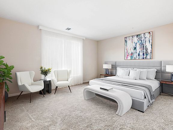 5th image of 303 Main St APT 236