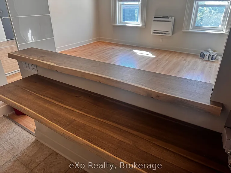 24 Wellington St #6 — Photo 9