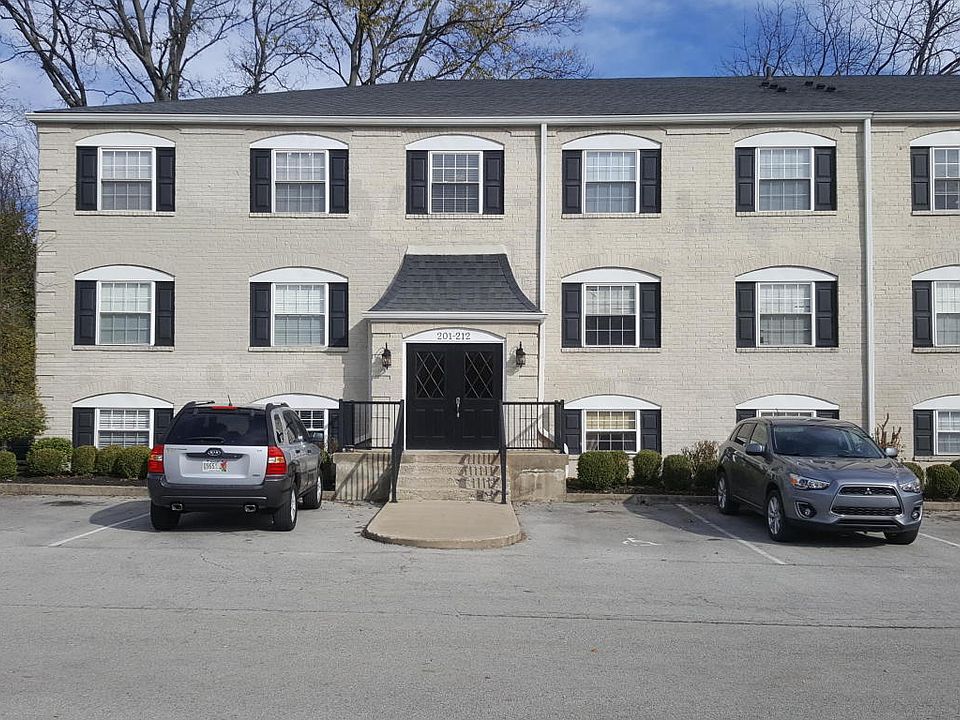 1st image of 204 Middletown Sq