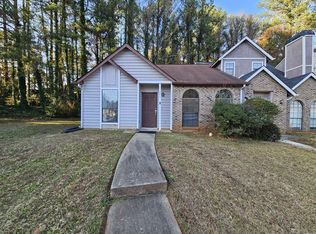 846 Heritage Oaks Dr, Stone Mountain, GA 30088