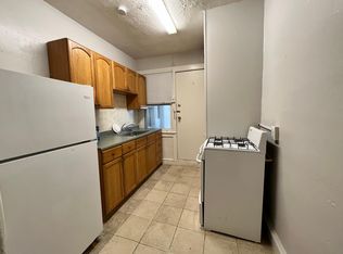 150 E Lancaster Ave #C-2, Wayne, PA 19087