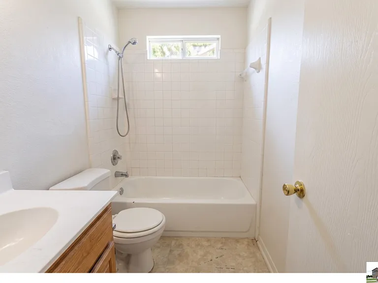 4607 Lloyd Dr — Photo 15