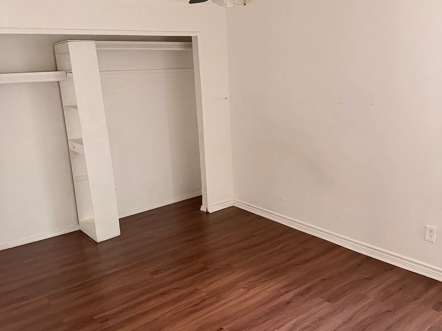 4 bed, 1400 sqft, $2,445 — Photo 3