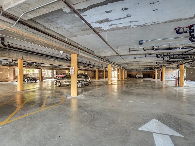 4525 N 22nd St #303 — Photo 45
