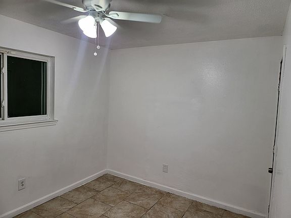3rd image of 532 Emile Ave