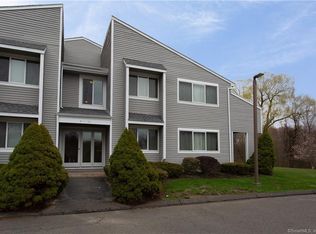 56 Hilltop Dr, Weatogue, CT 06089
