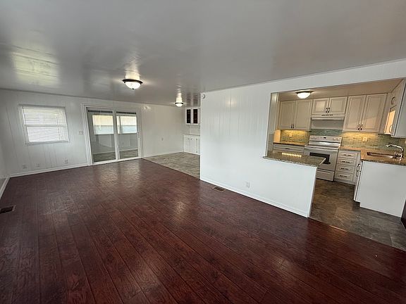 4th image of 603 63rd Ave W Lot U6
