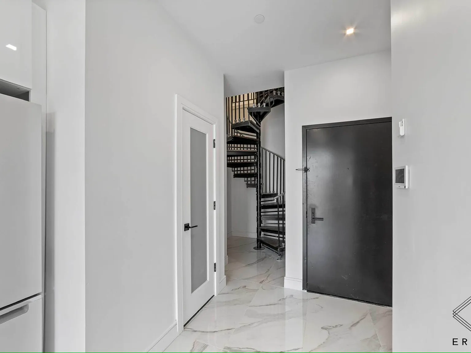 1541 Dean Street — Photo 4