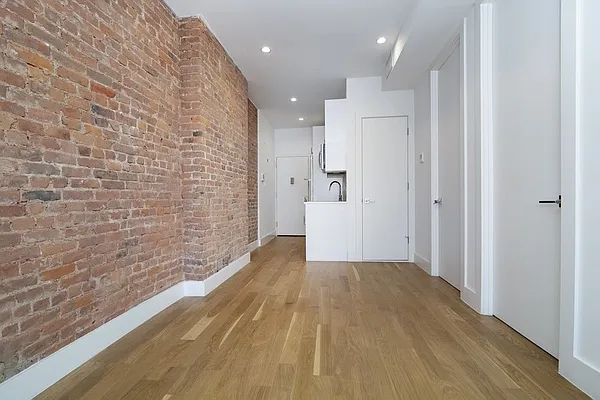 Rented by REAL New York | media 20