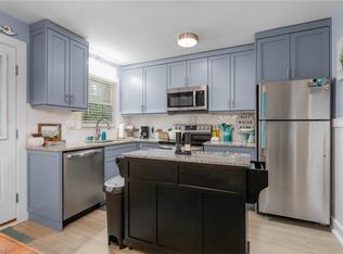 1005 Robin Hood Rd #B, High Point, NC 27262