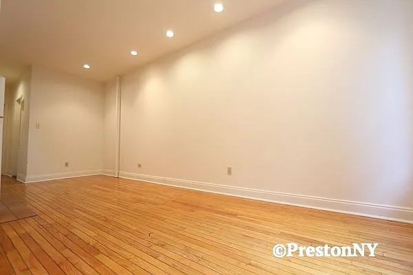 Rented by JM Preston Properties LLC | media 14