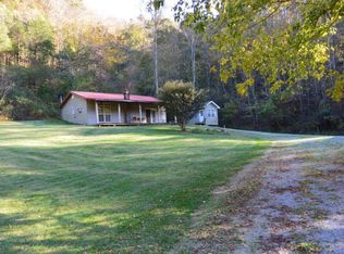 65 Wix Rd, Celina, TN 38551