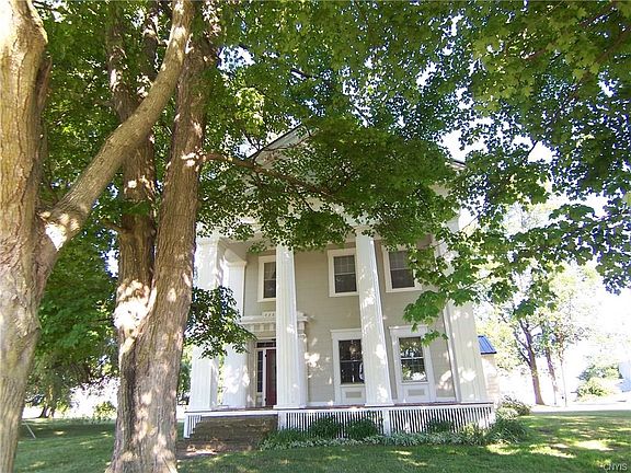 3rd image of 4263 Peterboro St