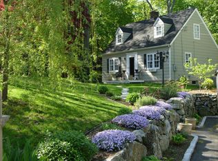 10 Clarke Dr, East Northport, NY 11731