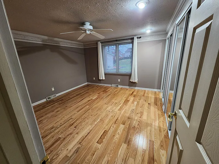 Village Green Dr — Photo 18