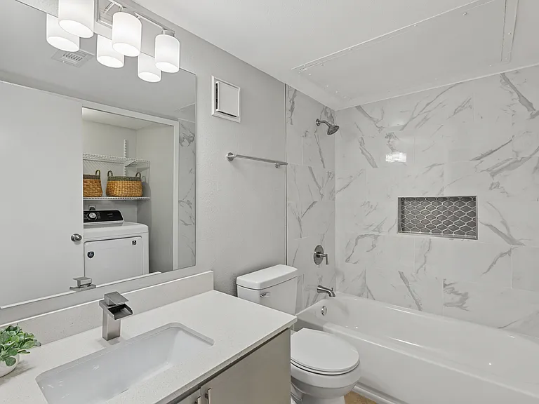 1015 E Yager Ln #158 — Photo 15