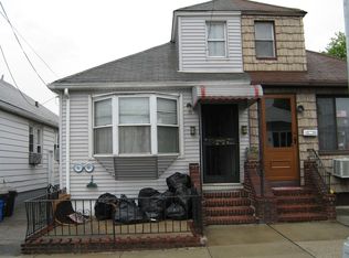 6425 58th Rd, Maspeth, NY 11378