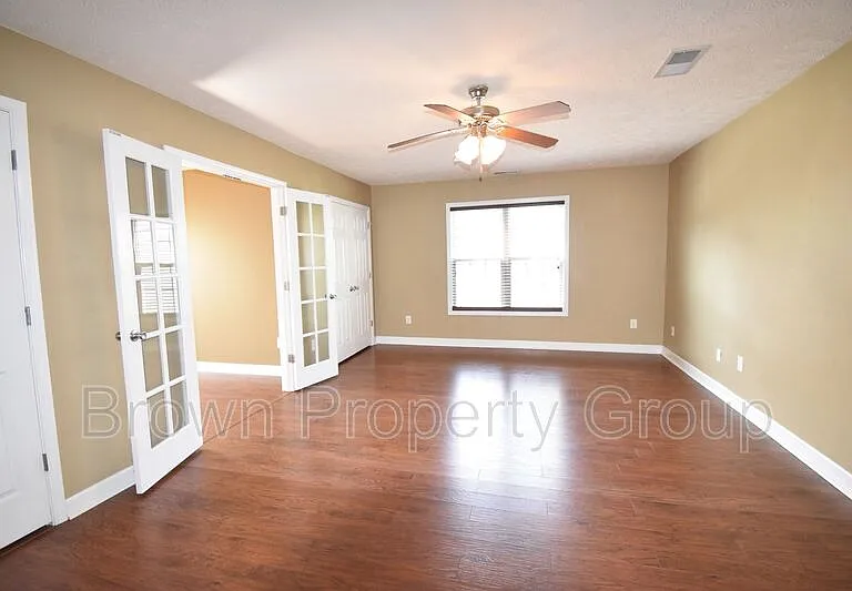165 Pender Rd — Photo 9