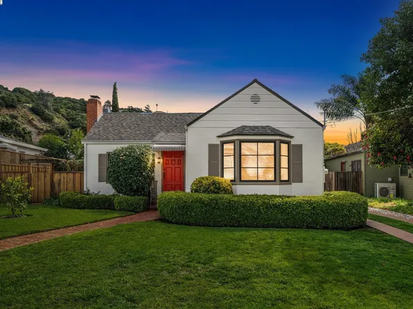 8 Danbury St, Oakland, CA 94605