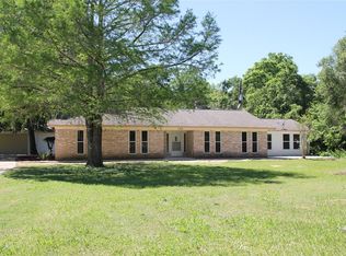 132 Otter Trl, Lake Jackson, TX 77566