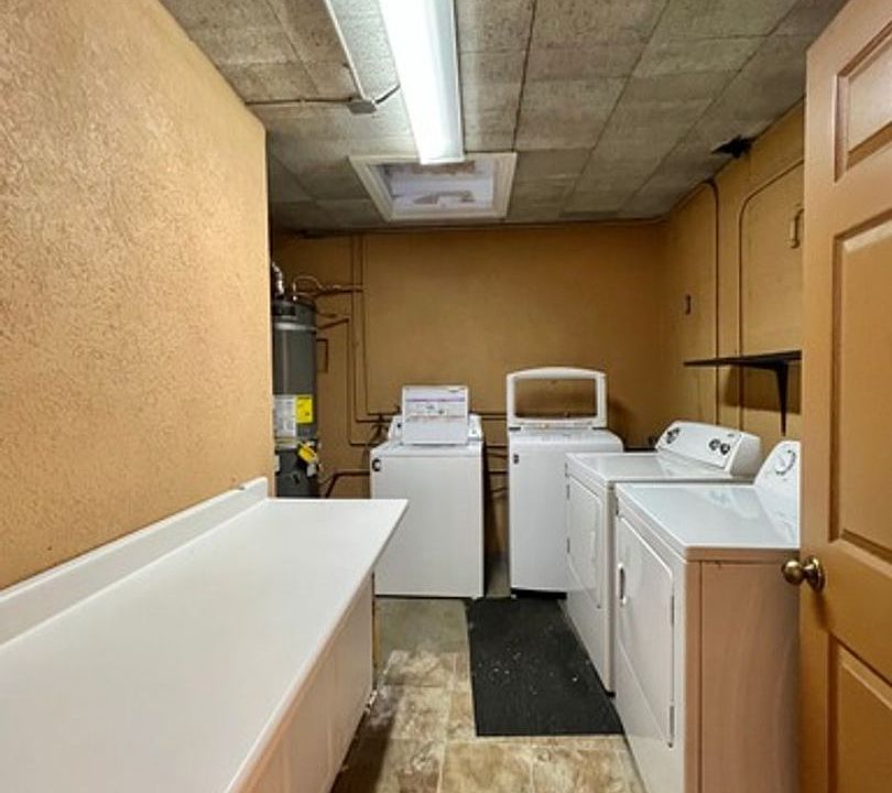 1st image of 1845 Brown St APT C
