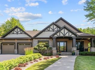 11334 Parkside Trl, Osseo, MN 55369