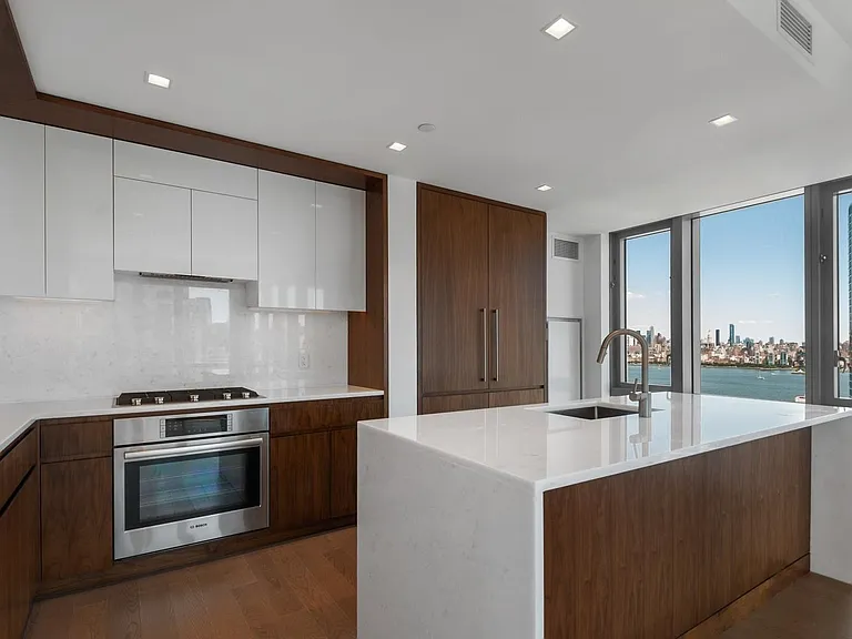 75 Park Ln S #2404R — Photo 7