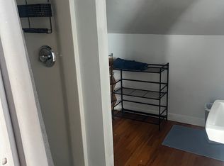 1 Goffe St #B, Hadley, MA 01035