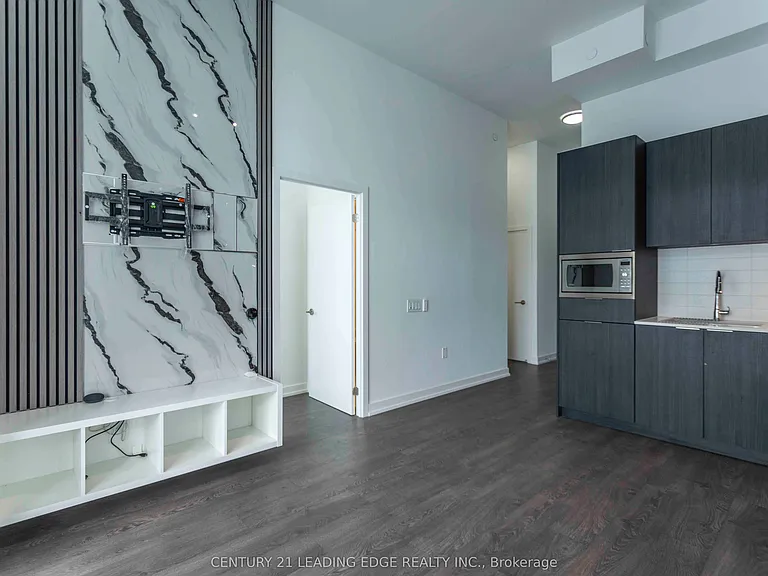 8 Olympic Garden Dr #S902 — Photo 40