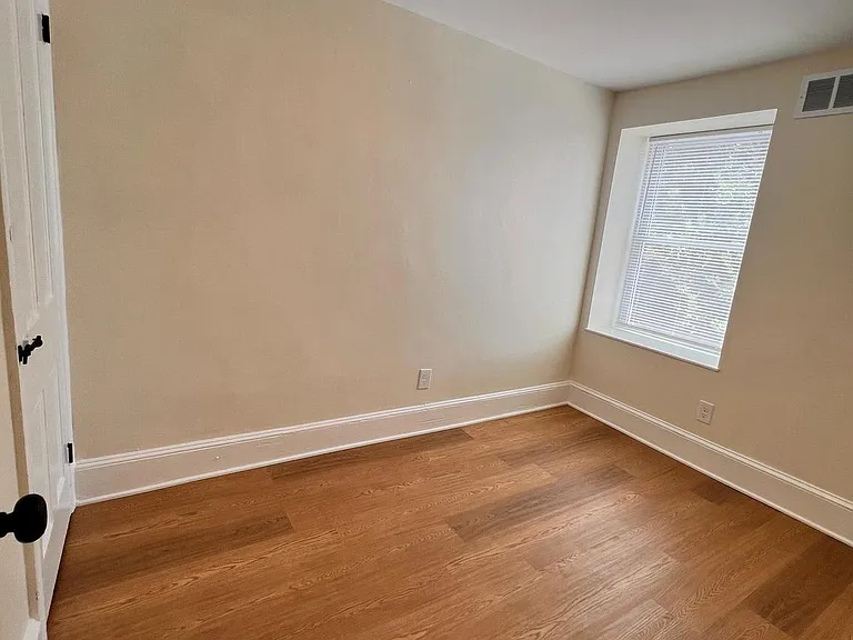 1704 Tulip St — Photo 13