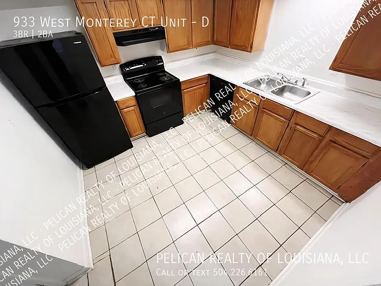 933 W Monterey Ct #D — Photo 4