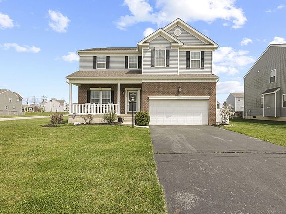 3rd image of 224 Weeping Willow Run Dr