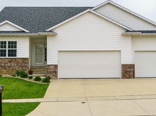 4531 Holly Cir NE, Cedar Rapids, IA 52411