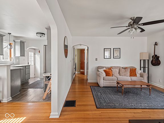 2nd image of 5000 Ralston Ave