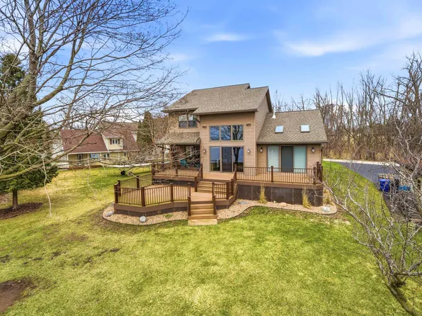 6097 E Lyngaas Rd, Winneconne, WI 54986