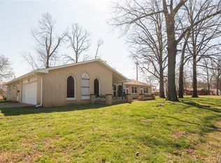 1915 Old Orchard Rd, Poplar Bluff, MO 63901