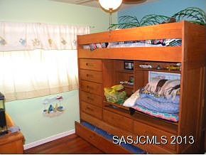 5th image of 462 Arricola Ave
