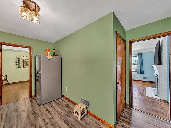 5th image of 5128 Youngwood Dr NW