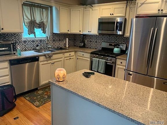 2nd image of 10 Milan St