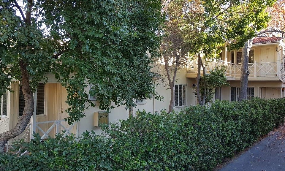 1st image of 11474 Moorpark St