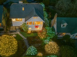 3260 Travers Ave, West Vancouver, BC V7V 1G5