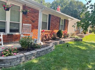 1219 Dorne Dr, Ballwin, MO 63021