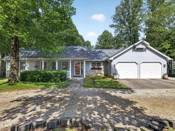 4127 N Northwood Ln, Bloomfield, IN 47424