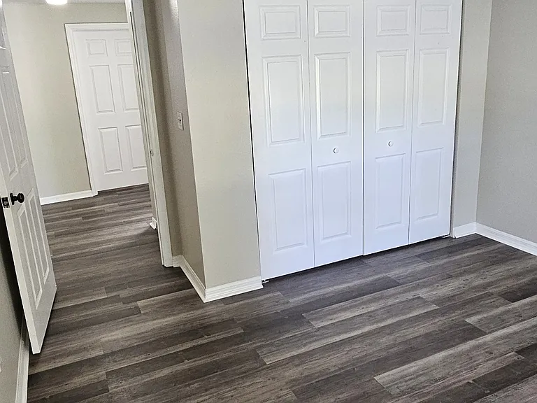 5614 Pinnacle Heights Cir #201 — Photo 18