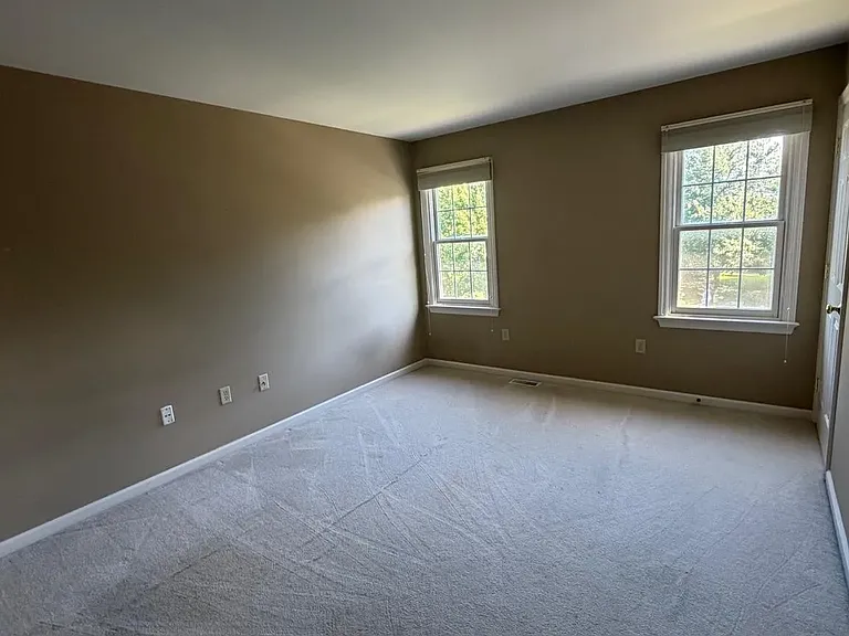 2264 Raleigh Rd — Photo 23