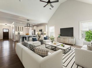 53 Browning Dr, Rossville, GA 30741