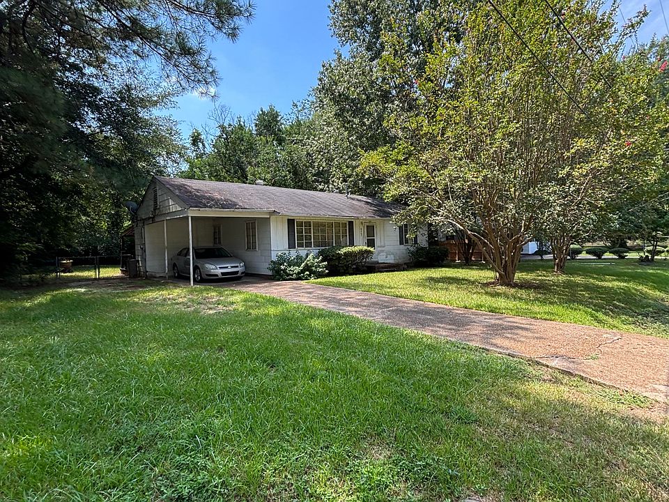 2nd image of 4667 Dixie Dr