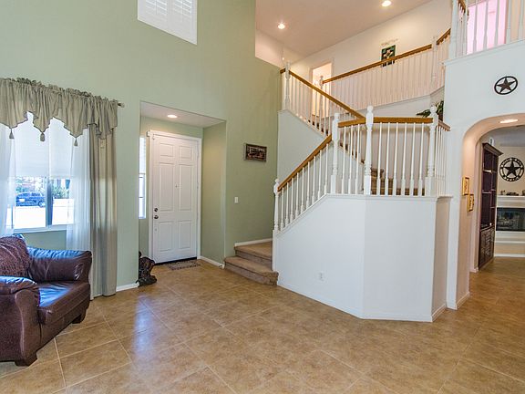 5th image of 4735 Cove St