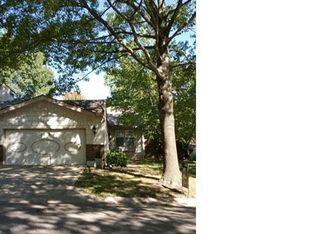 2104 Condolea Cir, Leawood, KS 66209
