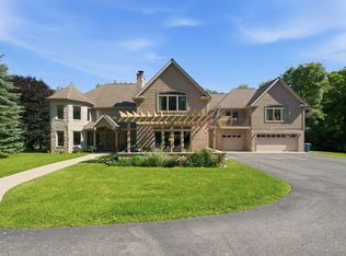 11555 S Elbridge Ave, Palos Park, IL 60464